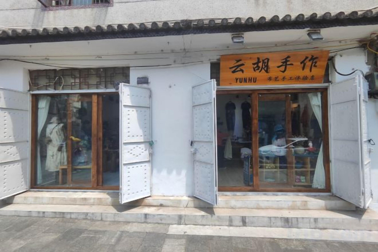 Others 2, Yunhu Inn, Dali Bai