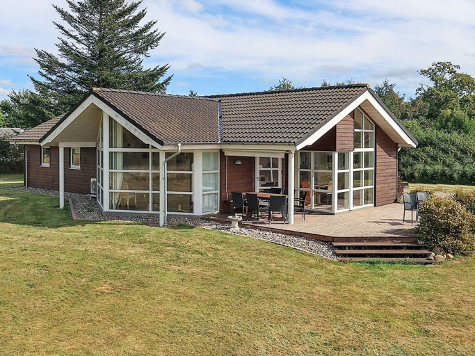 Exterior & Views, 5 Star Holiday Home in Spottrup, Skive