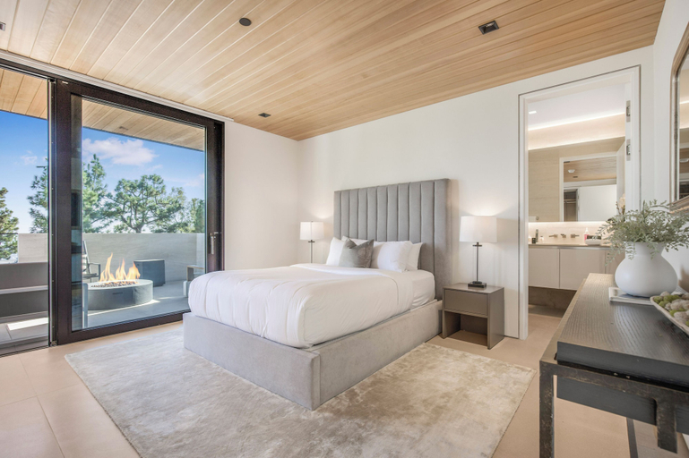 Bedroom 2, Swallow Sanctuary, Los Angeles