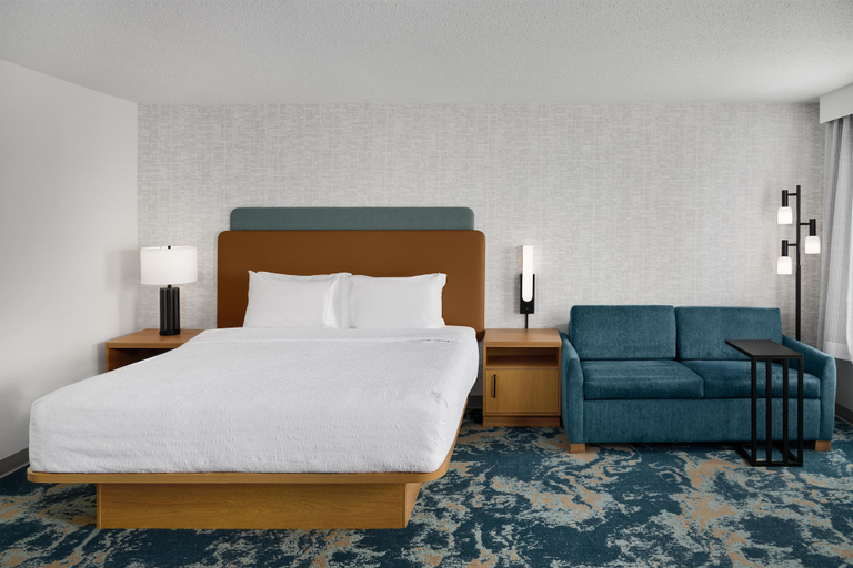 Bedroom 3, Hampton Inn & Suites Detroit/Sterling Heights, Macomb