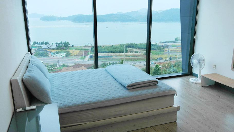 Bedroom 2, Namhae Marin K Pension, Namhae