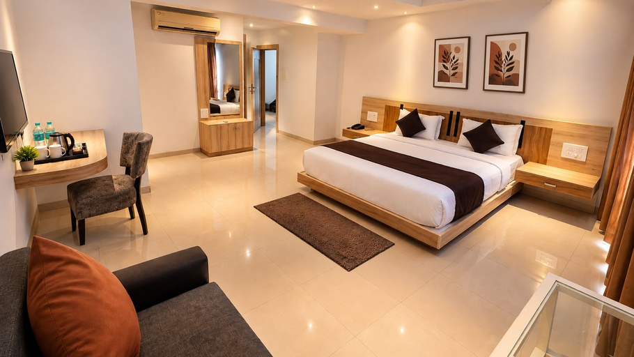 Bedroom 2, hotel Neelam Executive, Pune