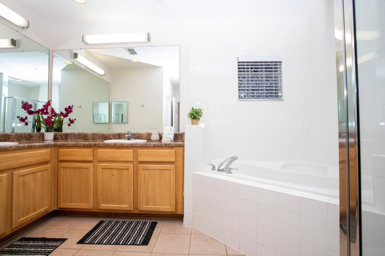 Others 5, Modern Family Condo 15min From Disney, Osceola