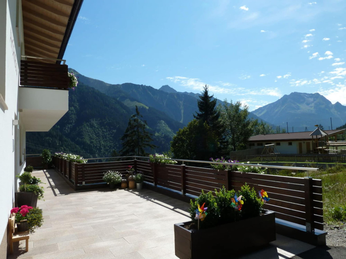 Others 3, Heart of the Ahornblick House, Schwaz