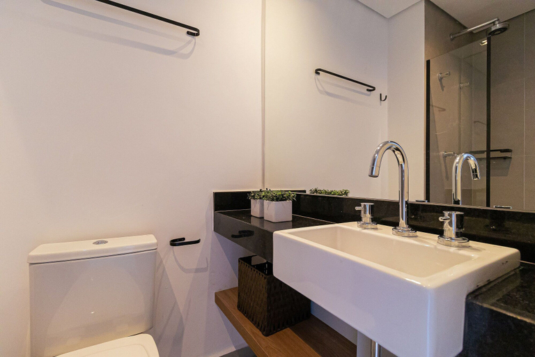 Bathroom 5, Vossa Bossa Chez Frei, São Paulo