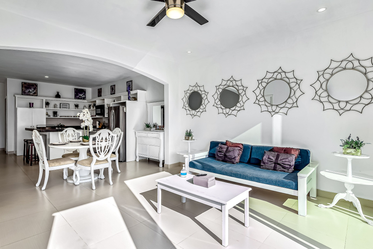 Others 3, Dog-friendly Oceanfront Villa With Rooftop Patio, Pool Access, & Kitchen, Tijuana
