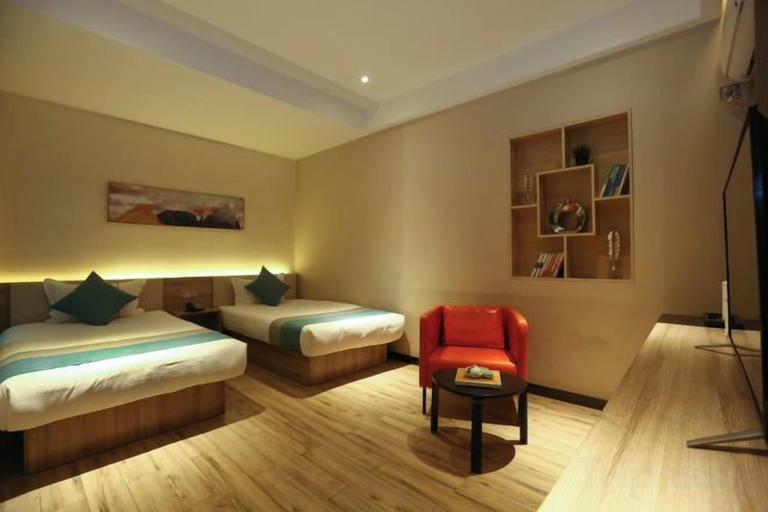 Bedroom 3, Fujin Jinqiao Hotel, Jiamusi