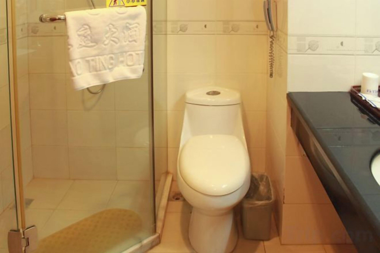 Bathroom 4, Haoting Hotel, Yichang