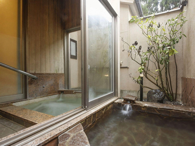 Bathroom, Akame Onsen Sansuien, Nabari