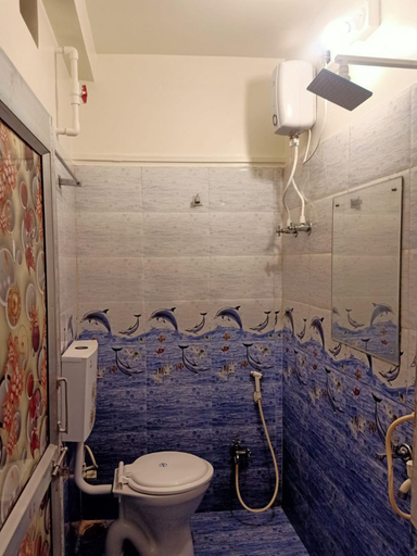Bathroom, Parivartan Hotel & Lodge, Murshidabad