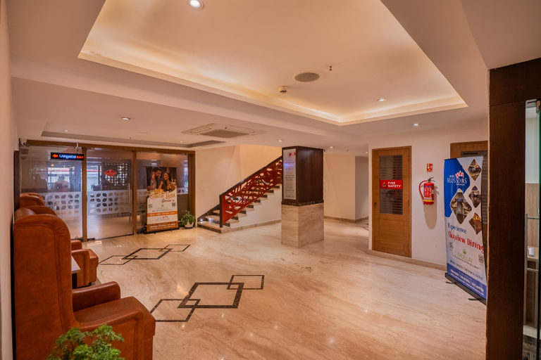 Public Area 2, Hotel Blossoms, Tiruchirappalli