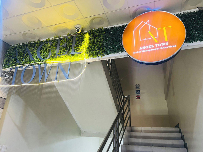 Others 5, angeltown, Angeles City