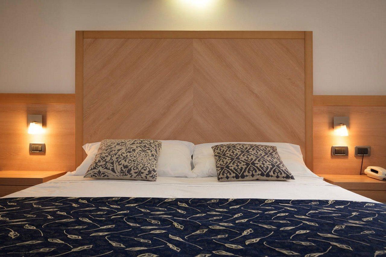 Bedroom 3, Hotel Tropical, Venezia