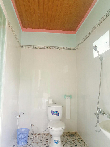 Bathroom 3, Cat Tien Farmer Lodge, Tân Phú