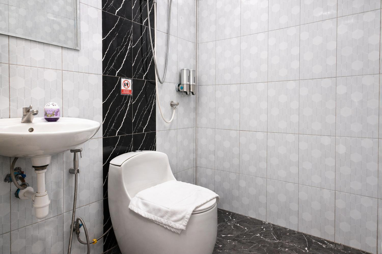 Bathroom 3, Malai Maikhao Near Beach, Phuket Island