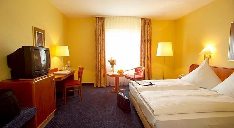 Bedroom 3, Taste Smart Hotel Lampertheim, Bergstraße