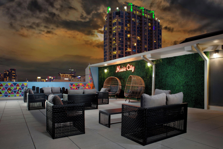Food & Drinks 5, Aloft by Marriott Nashville West End, Davidson