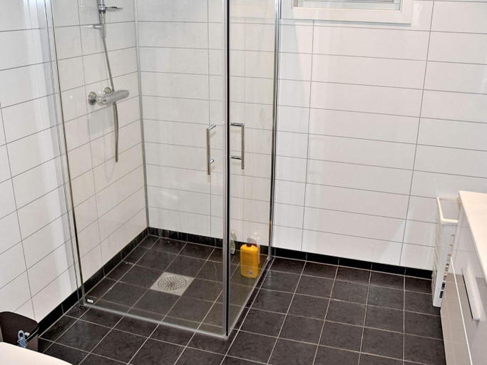 Bathroom, person holiday home in Lyngstad, Eide
