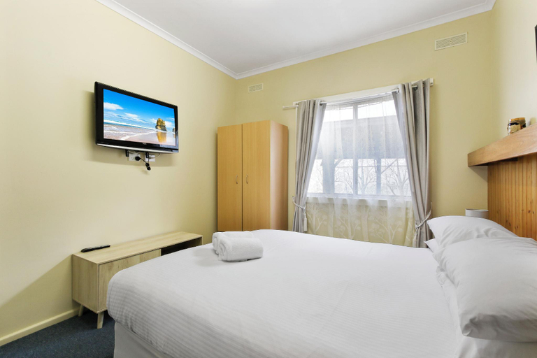 Bedroom 2, Ocean Bridge Lakes Entrance, E. Gippsland - Bairnsdale