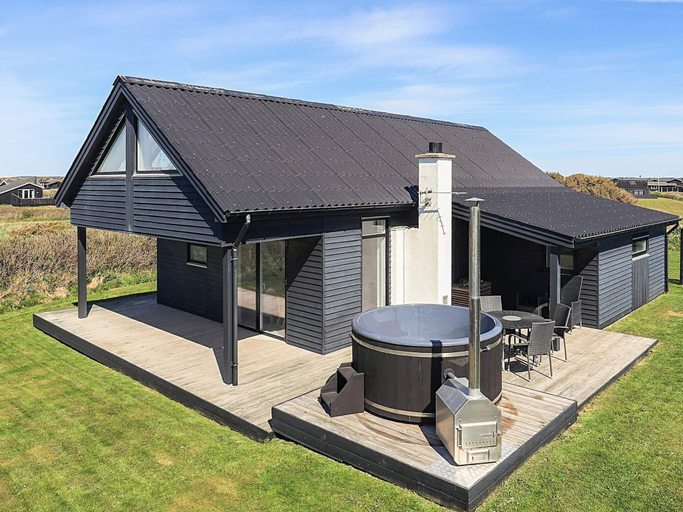 Others 1, 5 Star Holiday Home in Lokken, Hjørring