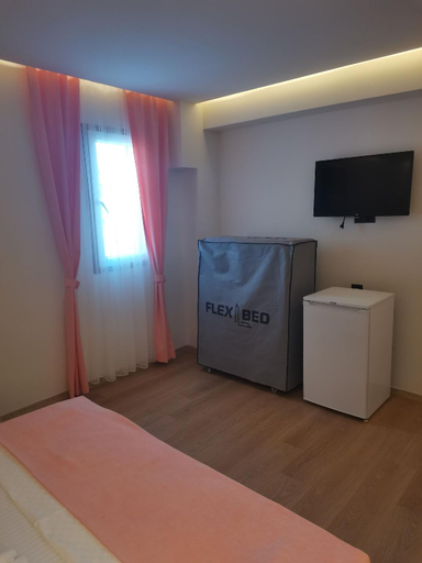Others 2, SIĞACIK SEN KONUK EVİ, Seferihisar