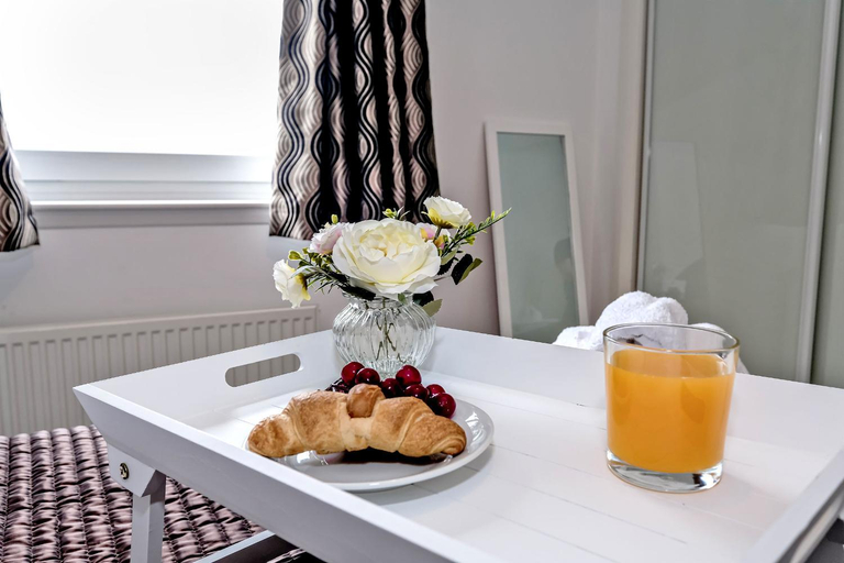 Food & Drinks 5, Orange Apartments Kepplestone, Aberdeen