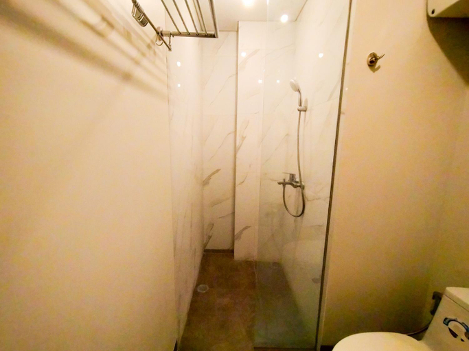 Bathroom 4, Lovina 7-AA at One Residence, Batam