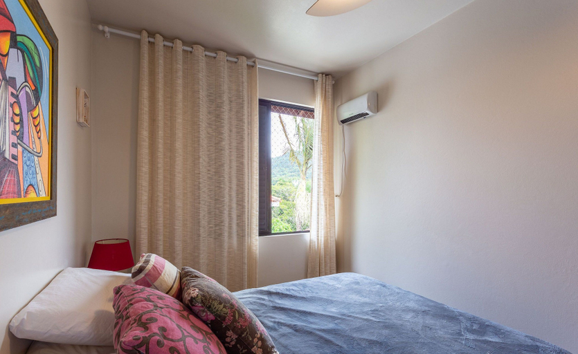 Others 3, Quiet Apartment 1 mi From Canasvieiras bea Fml202, Florianopolis