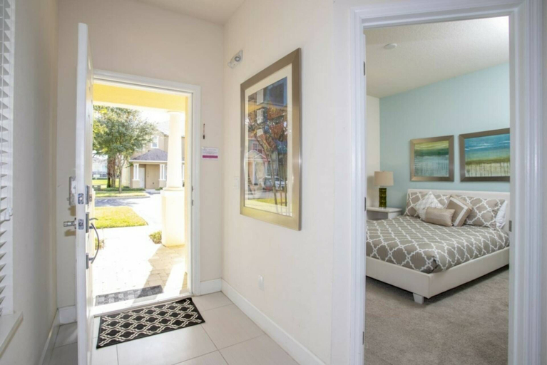 Others 3, 3BR Near Disney Mickey Room, Private Pool, Lake