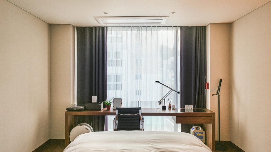 Bedroom 2, Good Ol'days Hotel , Jung