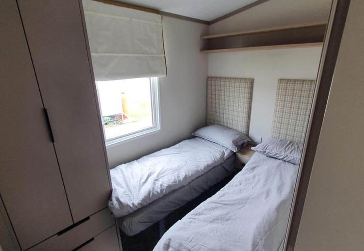 Others 4, Sleeps6-familyfriendly-flamingoland-pool, North Yorkshire