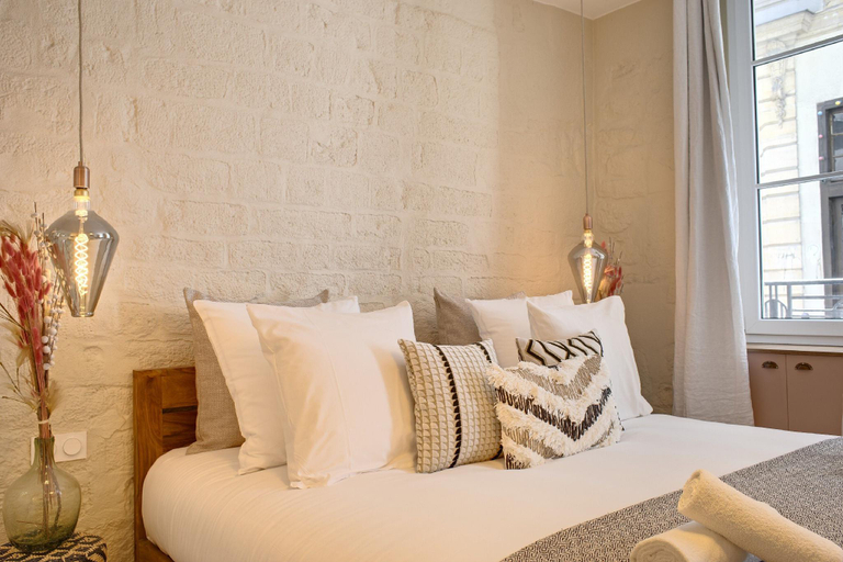 Bedroom 2, The Charming Luxembourg Garden, Paris