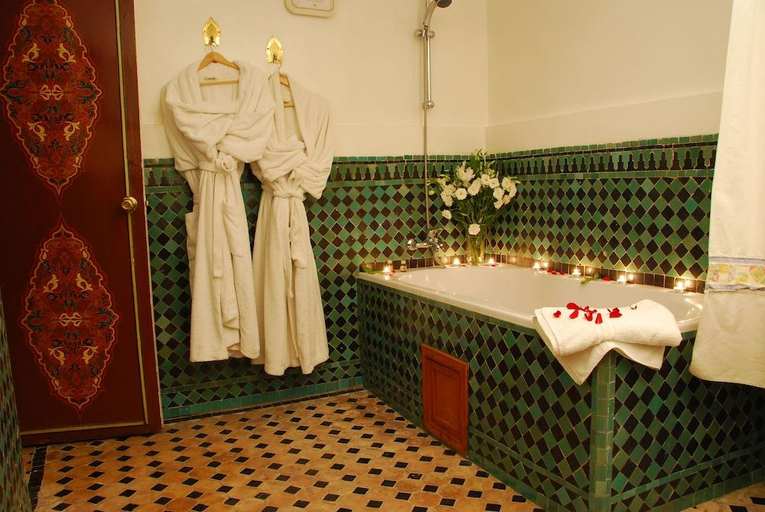 Bathroom, DAR EL GHALIA, Fès