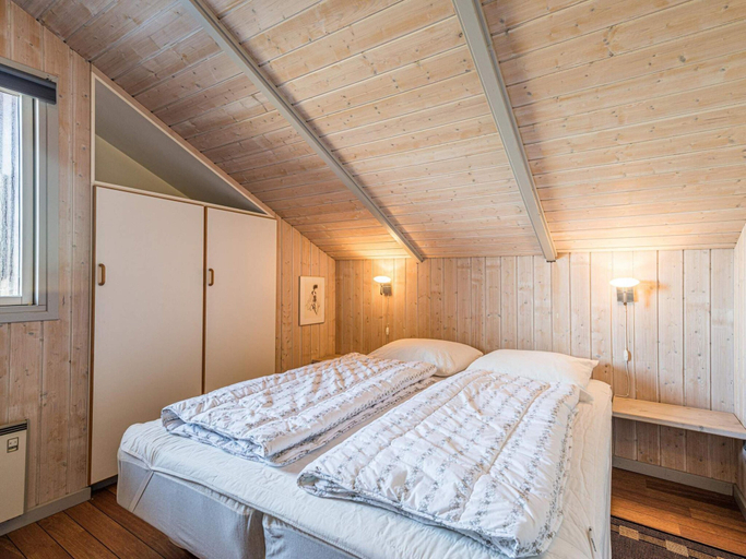 Bedroom 2, 4 Star Holiday Home in Hvide Sande, Ringkøbing-Skjern