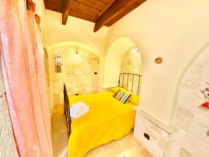 Bedroom 5, Trulli Fenice Alberobello, Bari