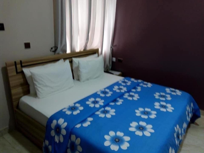 Others 3, Musaroq Hotel, Alimosho