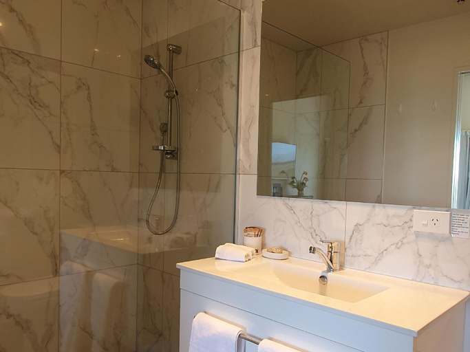 Bathroom, Pukaki Air Lodge, Mackenzie