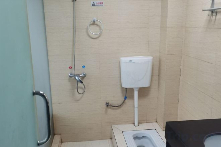 Bathroom 4, Feixiang Express Inn, Anqing