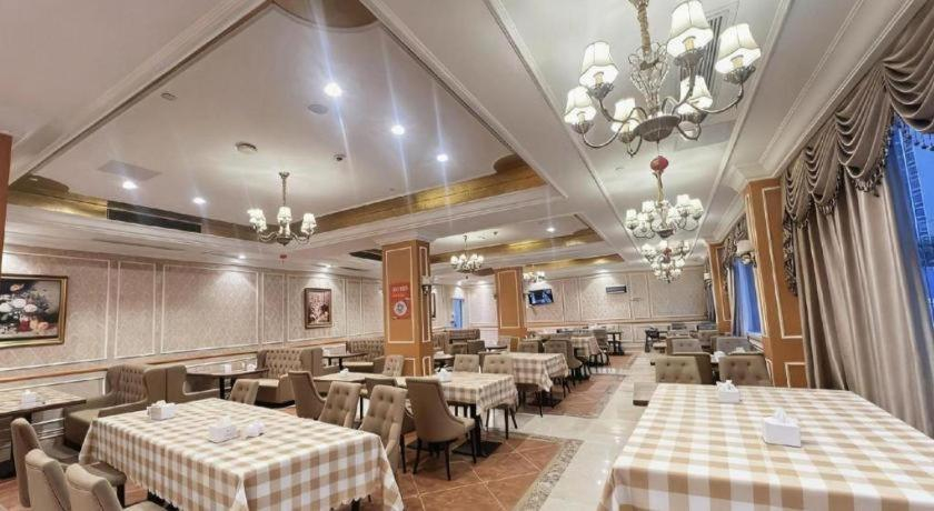 Food & Drinks 4, Vienna Hotel Guangdong Boluo Fu Mountain Scenic Spot, Huizhou