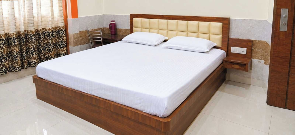 Others 2, Collection O Bathinda Junction Road, Bathinda
