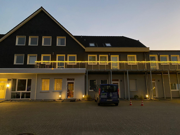 Exterior & Views, BESOTEL Mettmann, Mettmann
