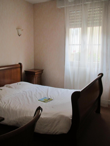 Bedroom 2, Le Relais du Chateau, Deux-Sèvres