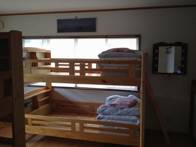 Bedroom 4, Beppu Yukemurinooka Youth Hostel, Beppu