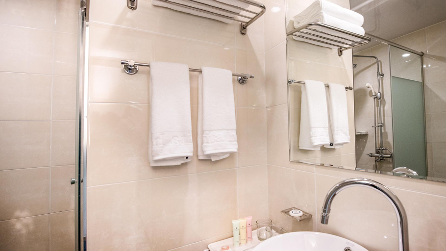 Bathroom 5, Lavita Hotel, Gangnam