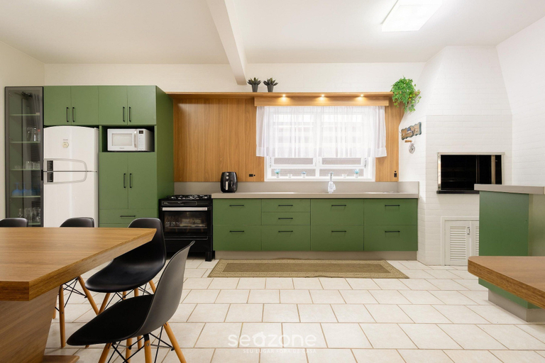 Others 4, 5 Bedroom House 200 m From the Beach Cmm0043, Penha