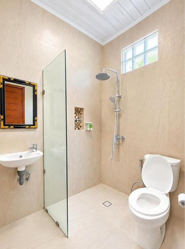 Bathroom 3, Taman Giri House 3 Bedrooms Nusa Dua, Badung