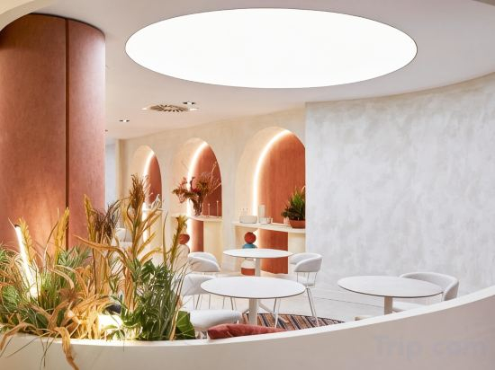 Others 5, Vincci Maritimo, Barcelona