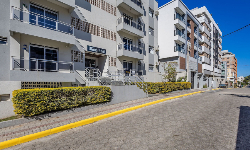 Others 2, Apto 2Q 180m da praia com Garagem ERU032, Bombinhas