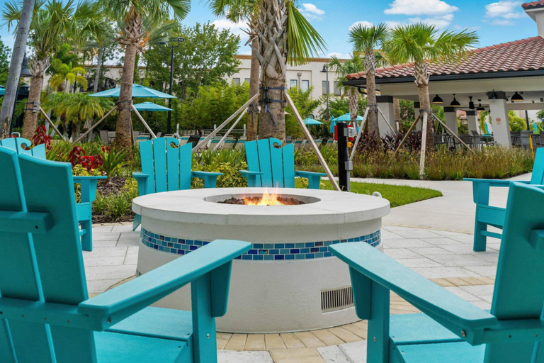 Others 3, Designer Luxury 3br, Stunning Lake View, Vista Cay, Orange
