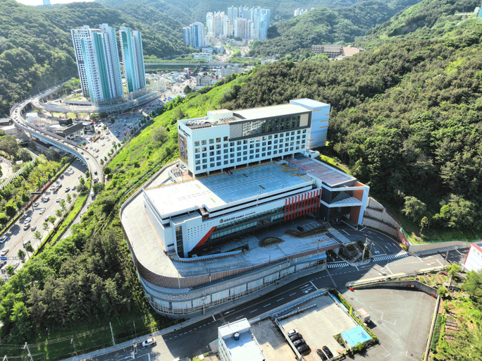Exterior & Views, Grand Moment, Nam